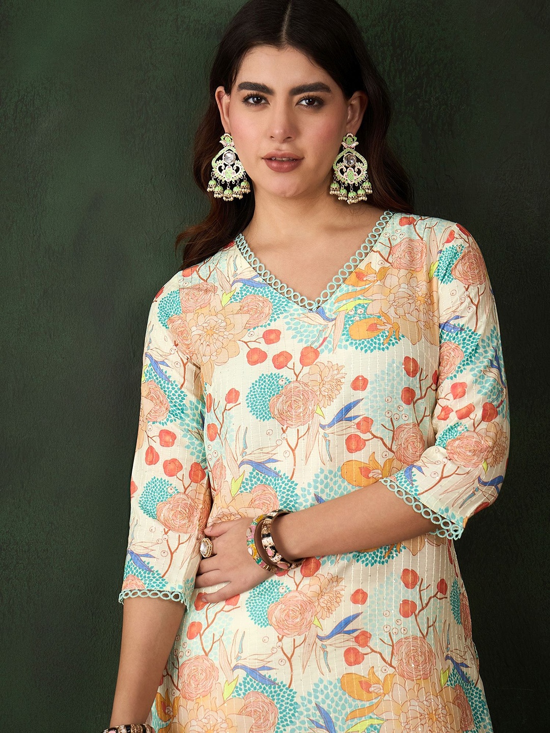 

Sangria Floral Printed Straight Kurta, Beige