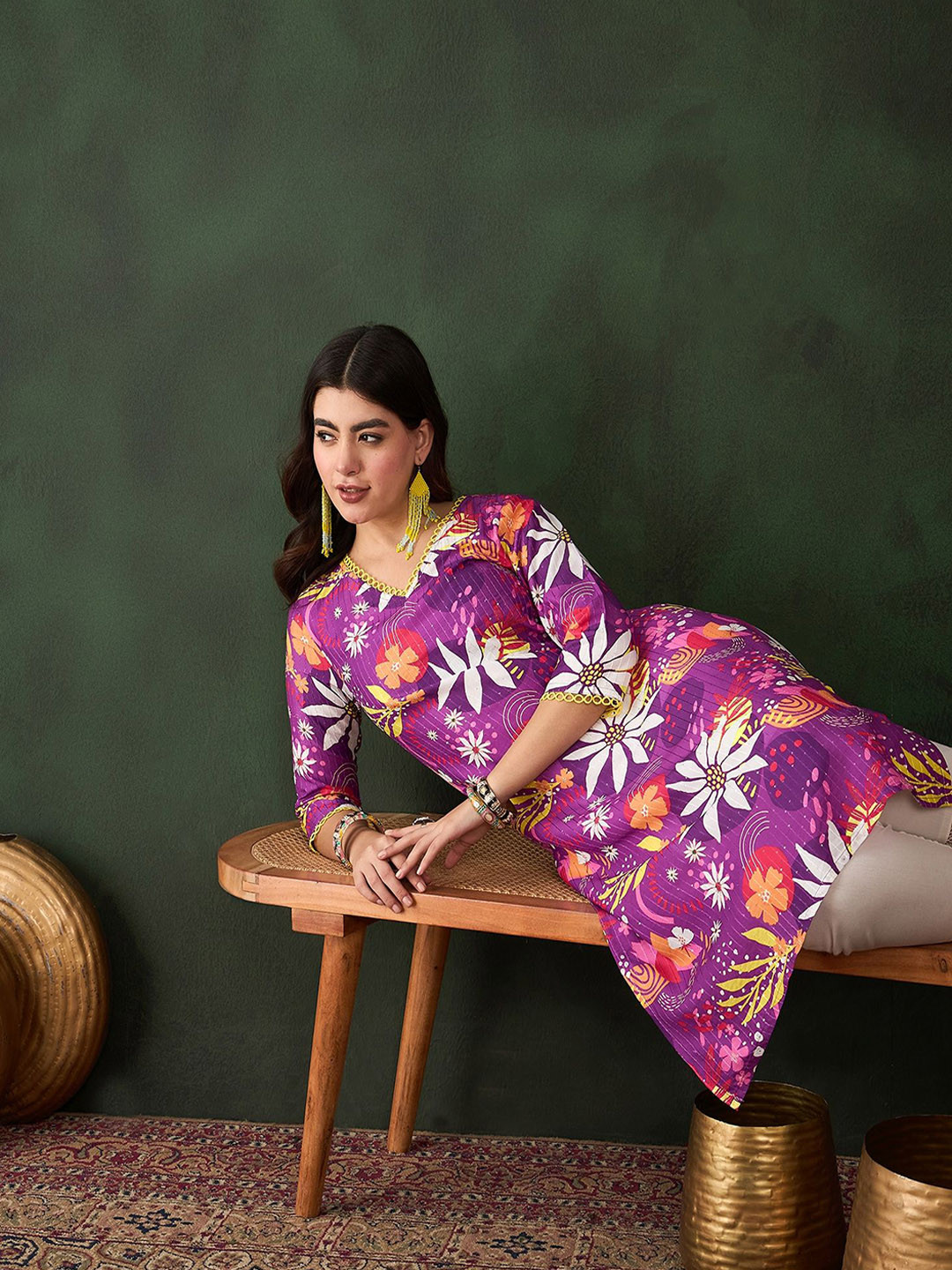 

Sangria Floral Printed Straight Kurta, Purple