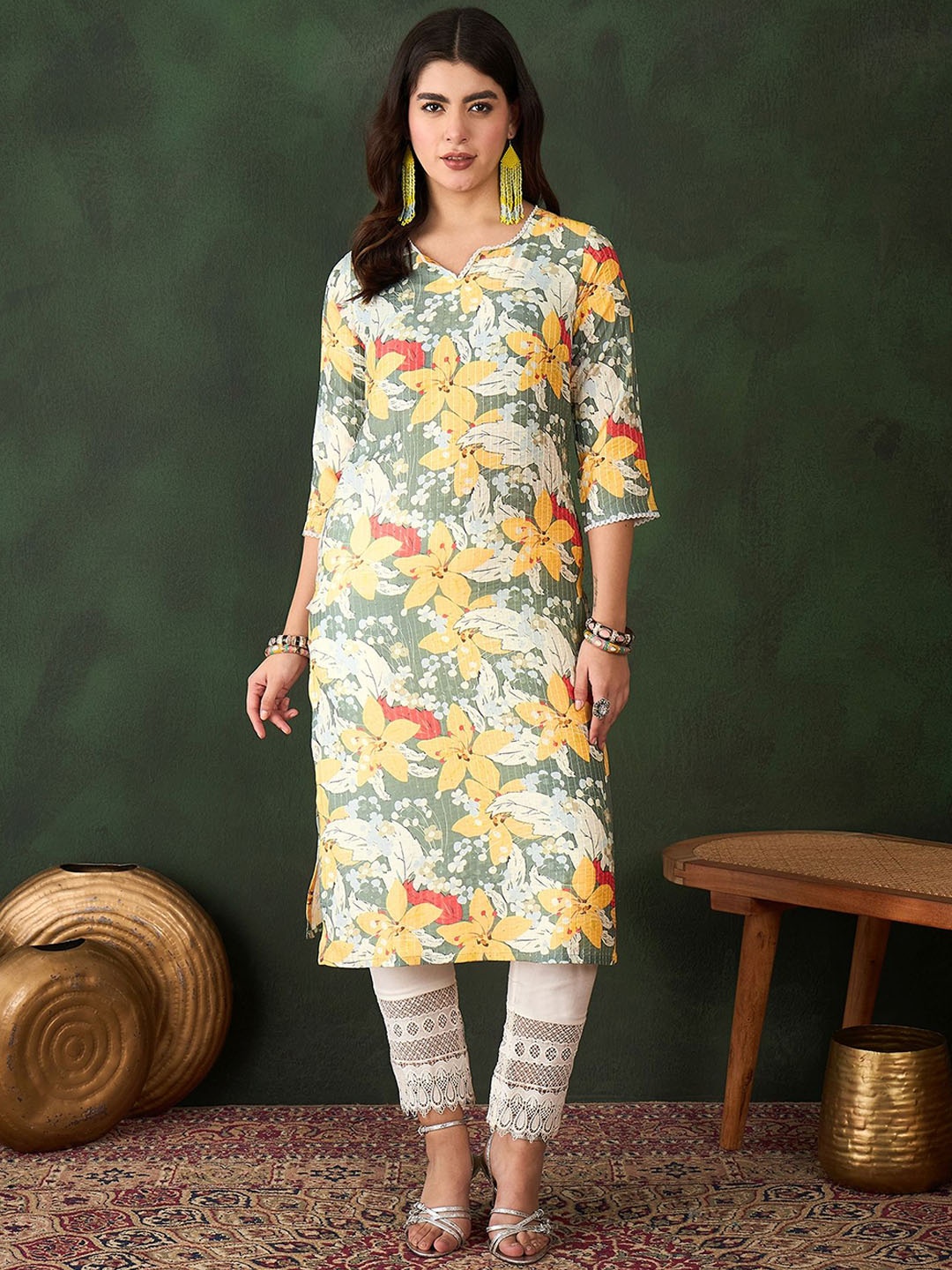 

Sangria Yellow Floral Printed Round Neck Sequinned Machine Weave Straight Kurta