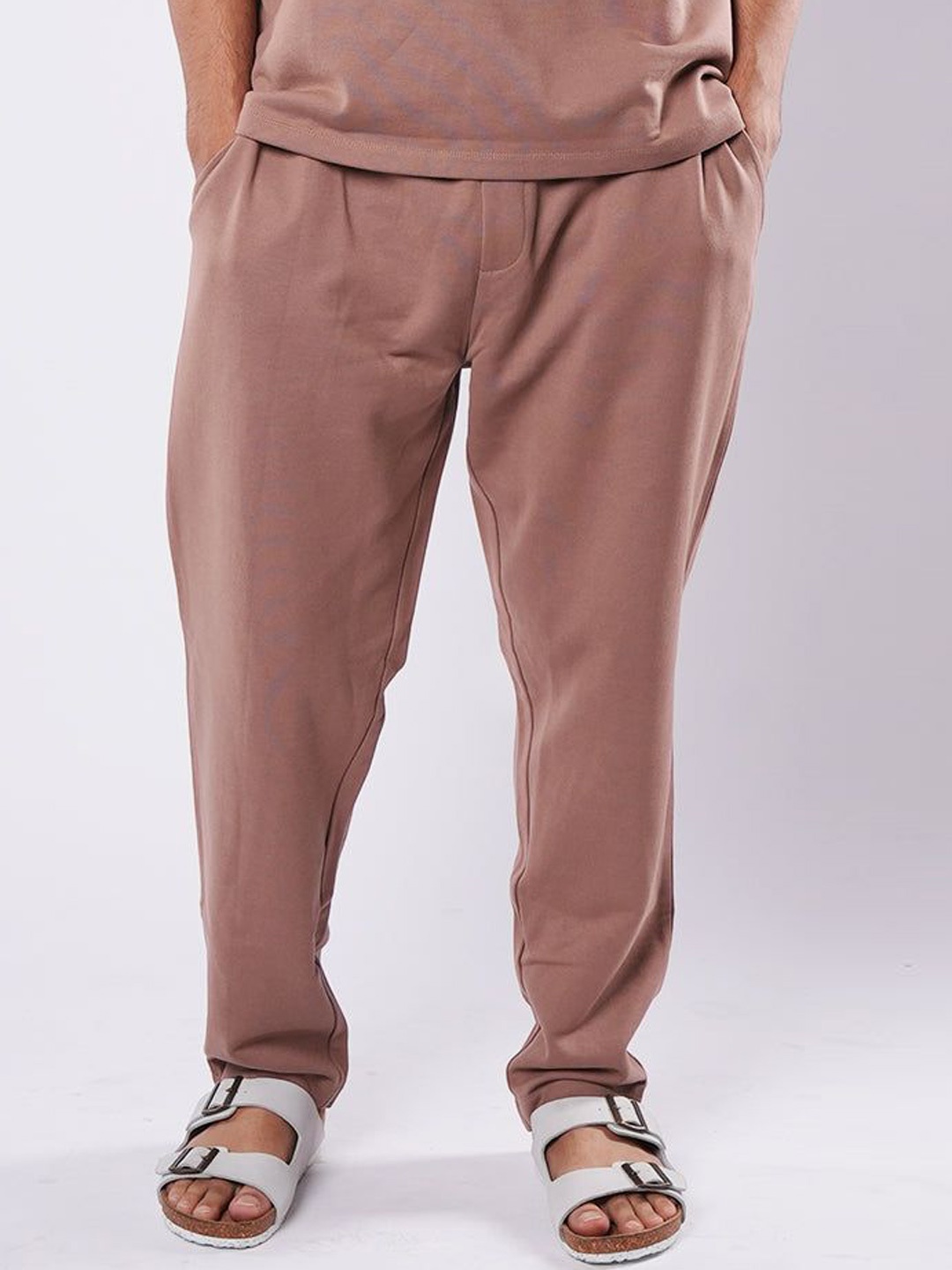 

ROAR FOR GOOD Mid-Rise Cotton Regular Trousers, Brown