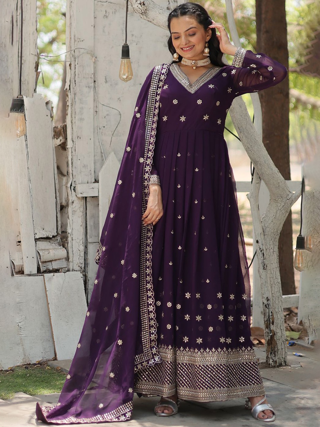 

KALINI Floral Embroidered Georgette Anarkali Kurta With Dupatta, Purple