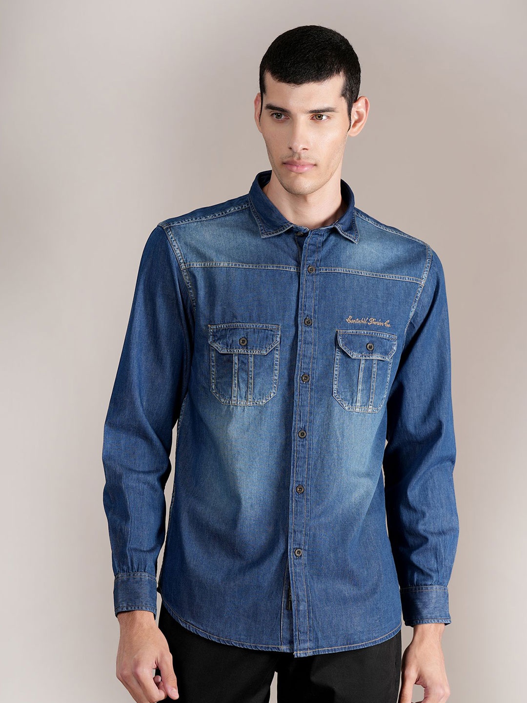 

Cantabil Men Spread Collar Solid Cotton Casual Shirt, Navy blue