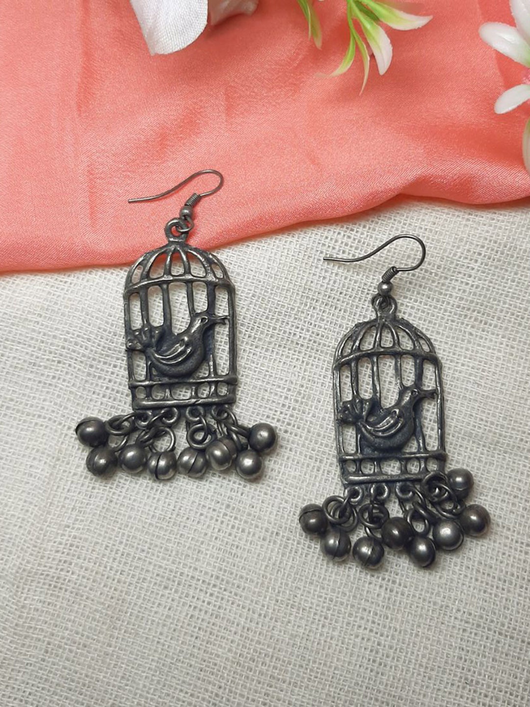 

HOPMEE Classic Jhumkas, Black