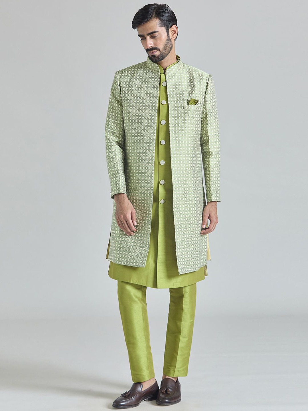 

Aryavir Malhotra Men Embroidered Pure Silk Sherwani Set, Green