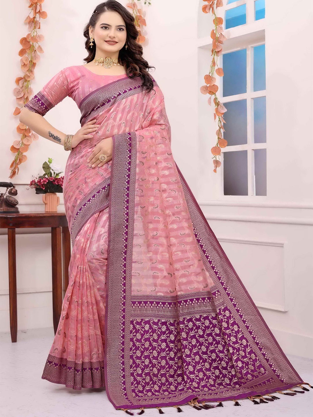 

HEER FASHION Woven Design Soft Mul Saree, Pink