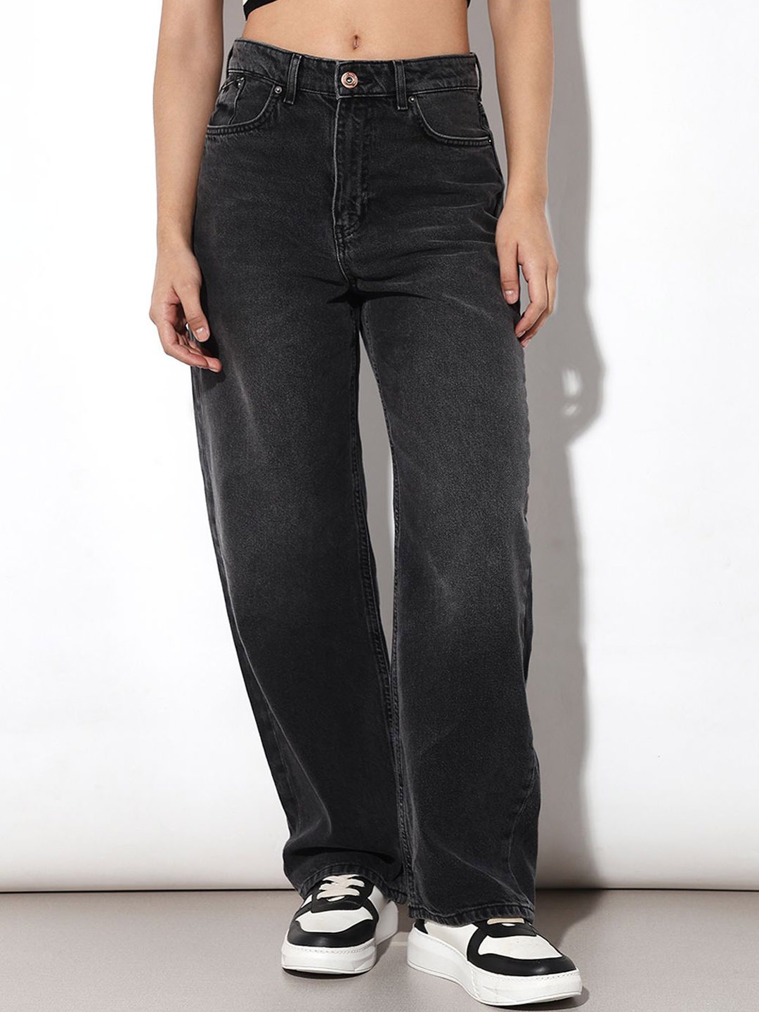 

ONLY Women Cotton Straight Fit Mid-Rise Light Fade Jeans, Black