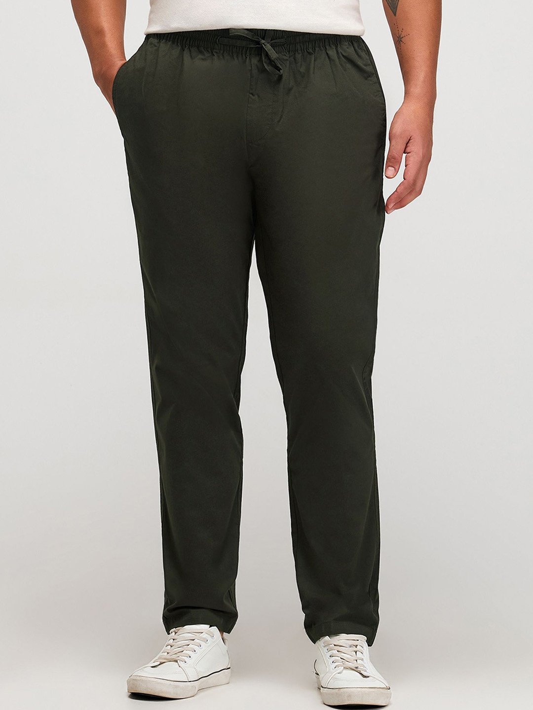 

Red Flame Men Cotton Casual Wear Relaxed Fit Travel Regular Trousers, Green