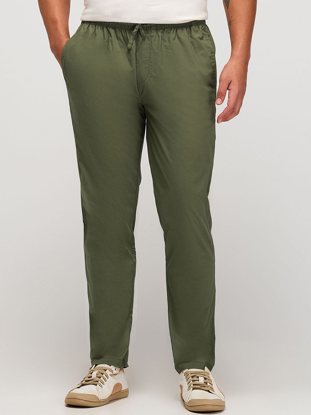 

Red Flame Men Casual wear Relaxed Fit Travel Trouser, Green