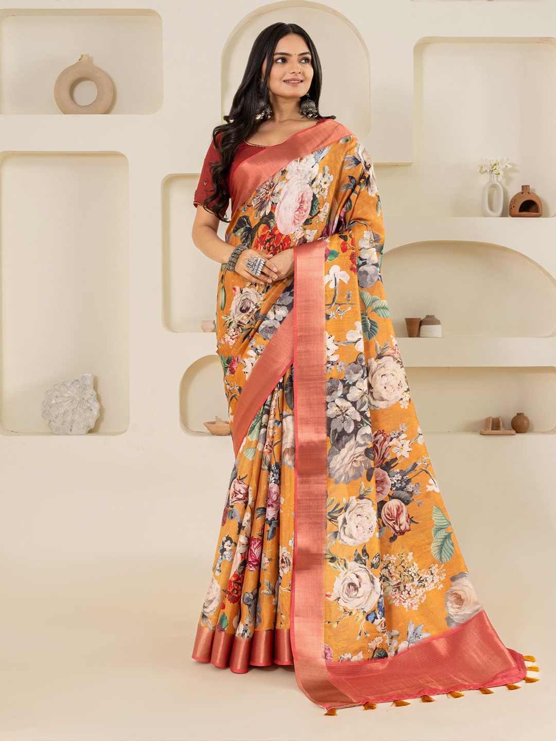 

Ekana Floral Printed Saree With Blouse Piece, Yellow