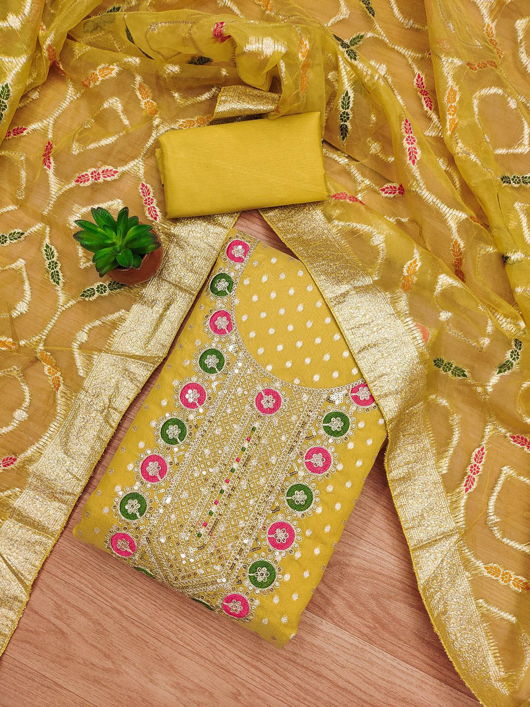 

Panzora Geometric Motif Woven Design Zari Embellished Unstitched Dress Material, Yellow