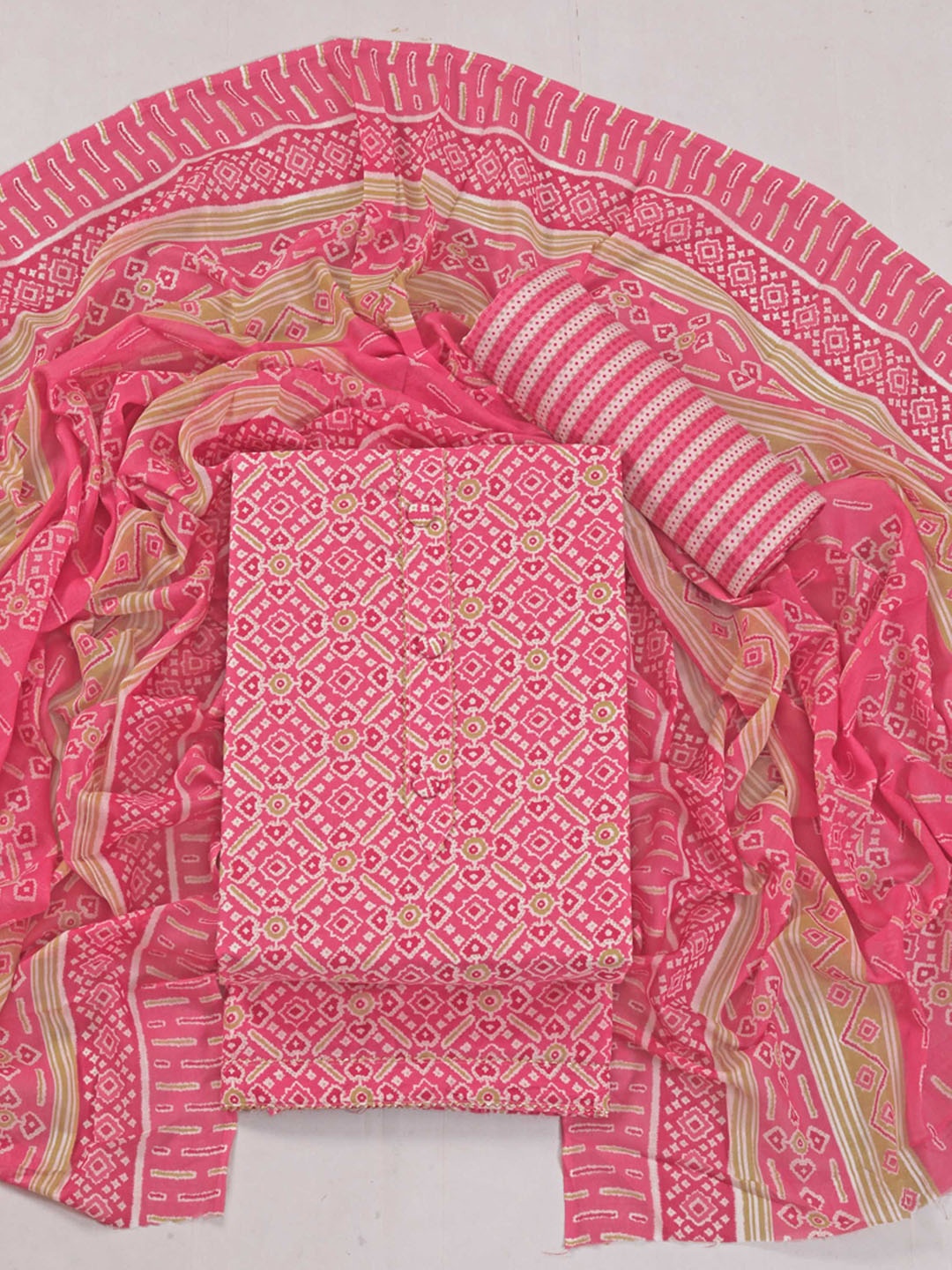 

Panzora Geometric Printed Gotta Patti Embellished Unstitched Dress Material, Pink