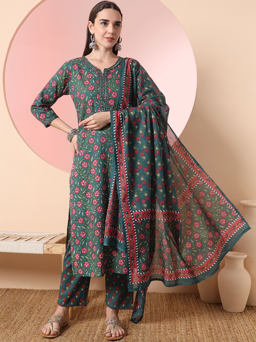 

Yufta Green Floral Printed Regular Mirror Work Pure Cotton Kurta With Trouser With Dupatta