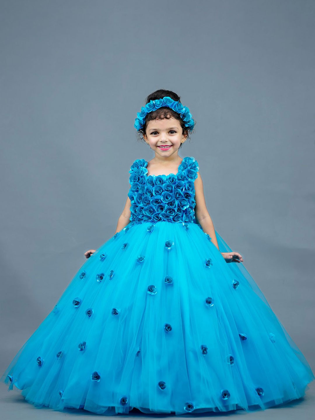 

Li & Li Boutique Girls Sea blue flower frock