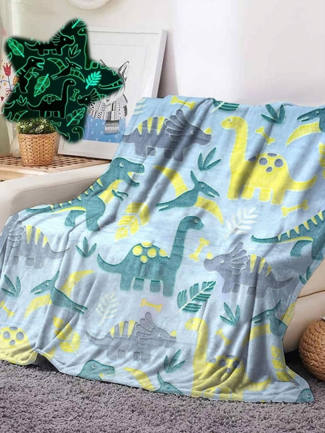 

Famyo Kids Glow in The Dark Green Dino 220 GSM Queen Size Blanket
