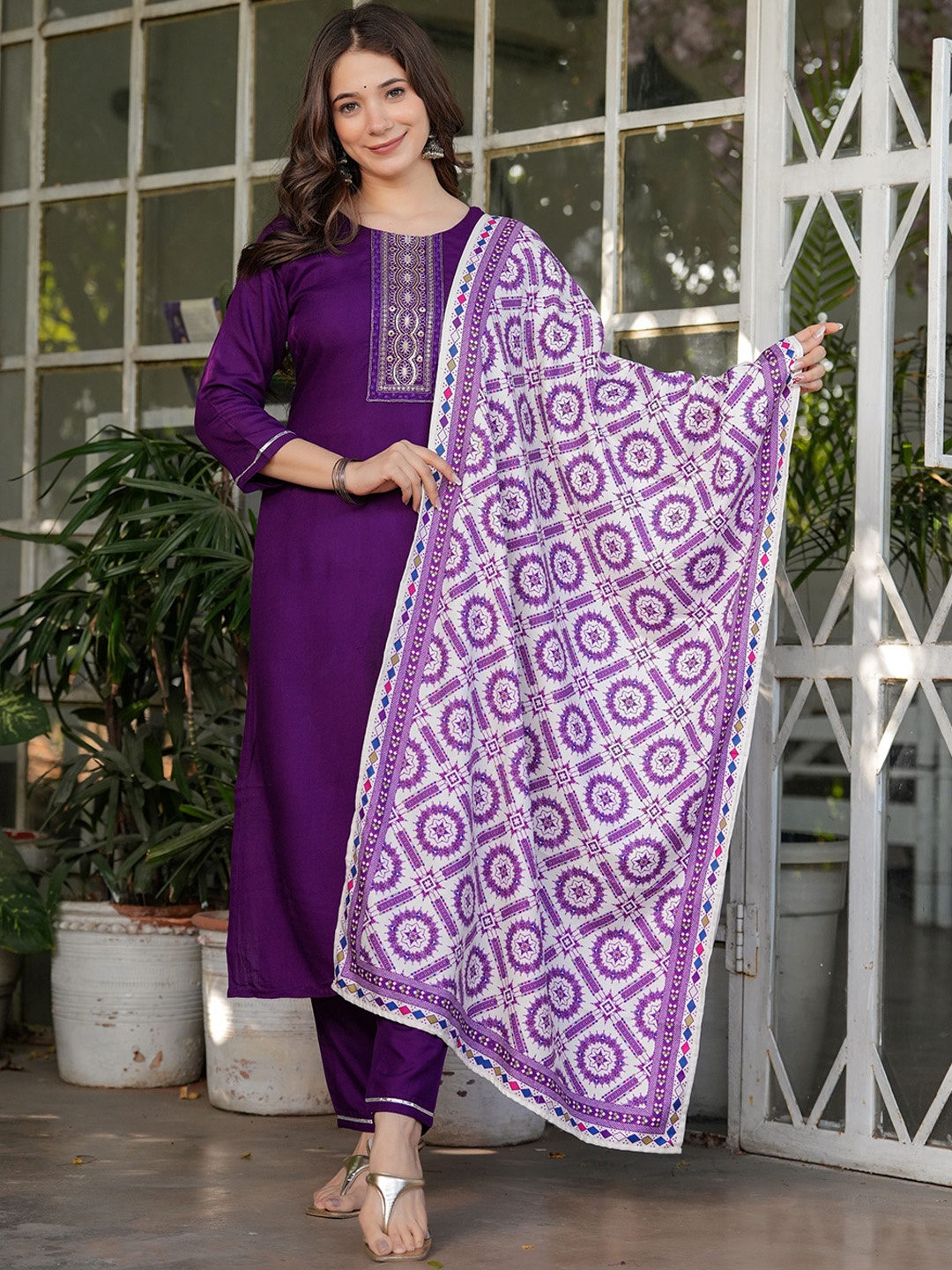 

KALINI Ethnic Motifs Yoke Design Sequinned Straight Kurta with Trousers & Dupatta, Purple