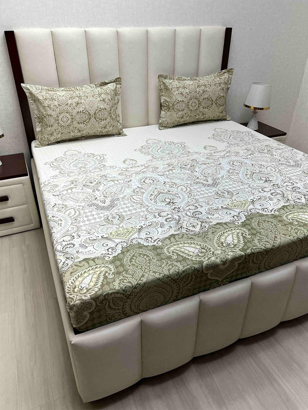 

Pure Decor Cotton King Size Double Bed Bedsheet With 2 Pillow Covers 2.74m X 2.74m, Green
