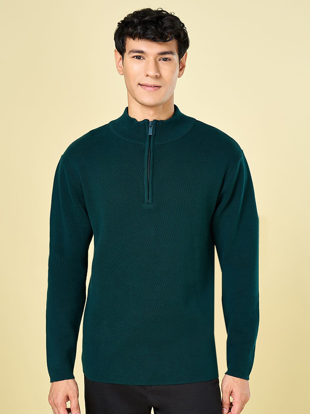 

BYFORD by Pantaloons Men Turtle Neck Cotton Sweater, Green