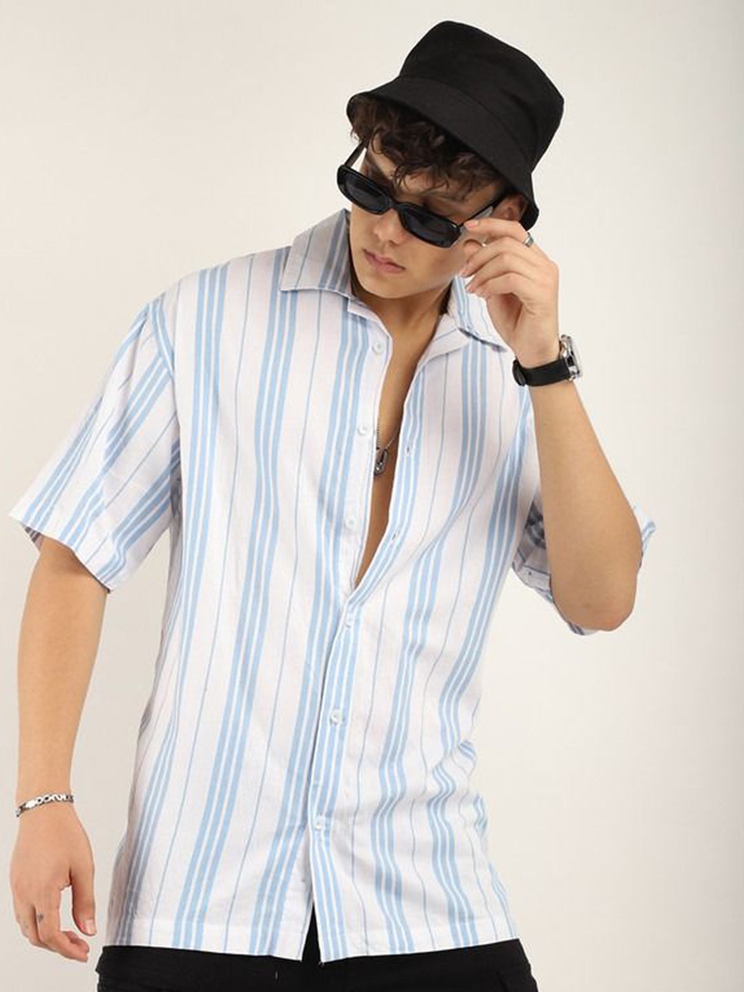 

JIMMY & JORDAN Men Standard Cuban Collar Vertical Striped Cotton Relaxed Fit Casual Shirt, White