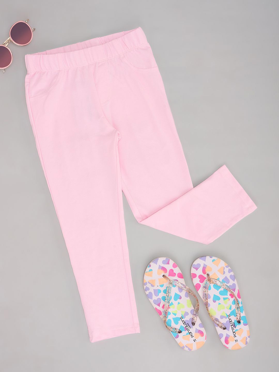

Pantaloons Junior Girls Slim Fit Track Pants, Pink