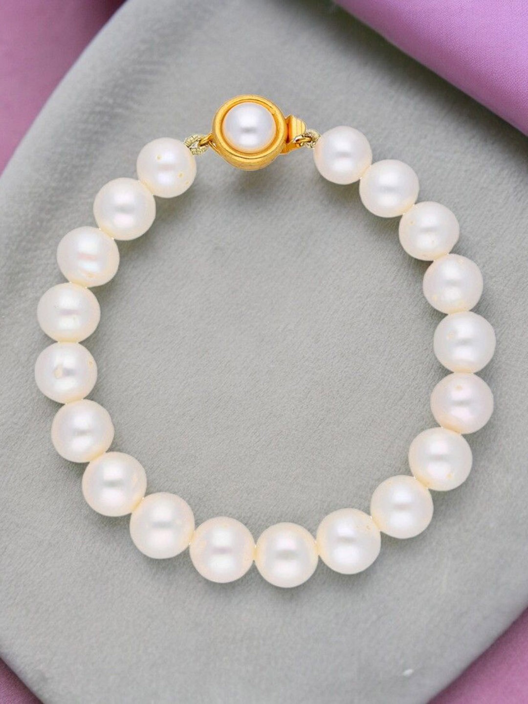 

Sri Jagdamba Pearls Dealer Gold Plated Pearls Bracelet