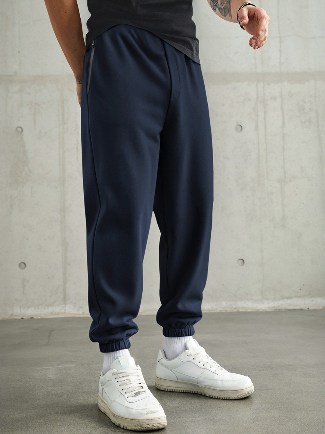 

Bewakoof Men's Navy Blue Oversized Joggers