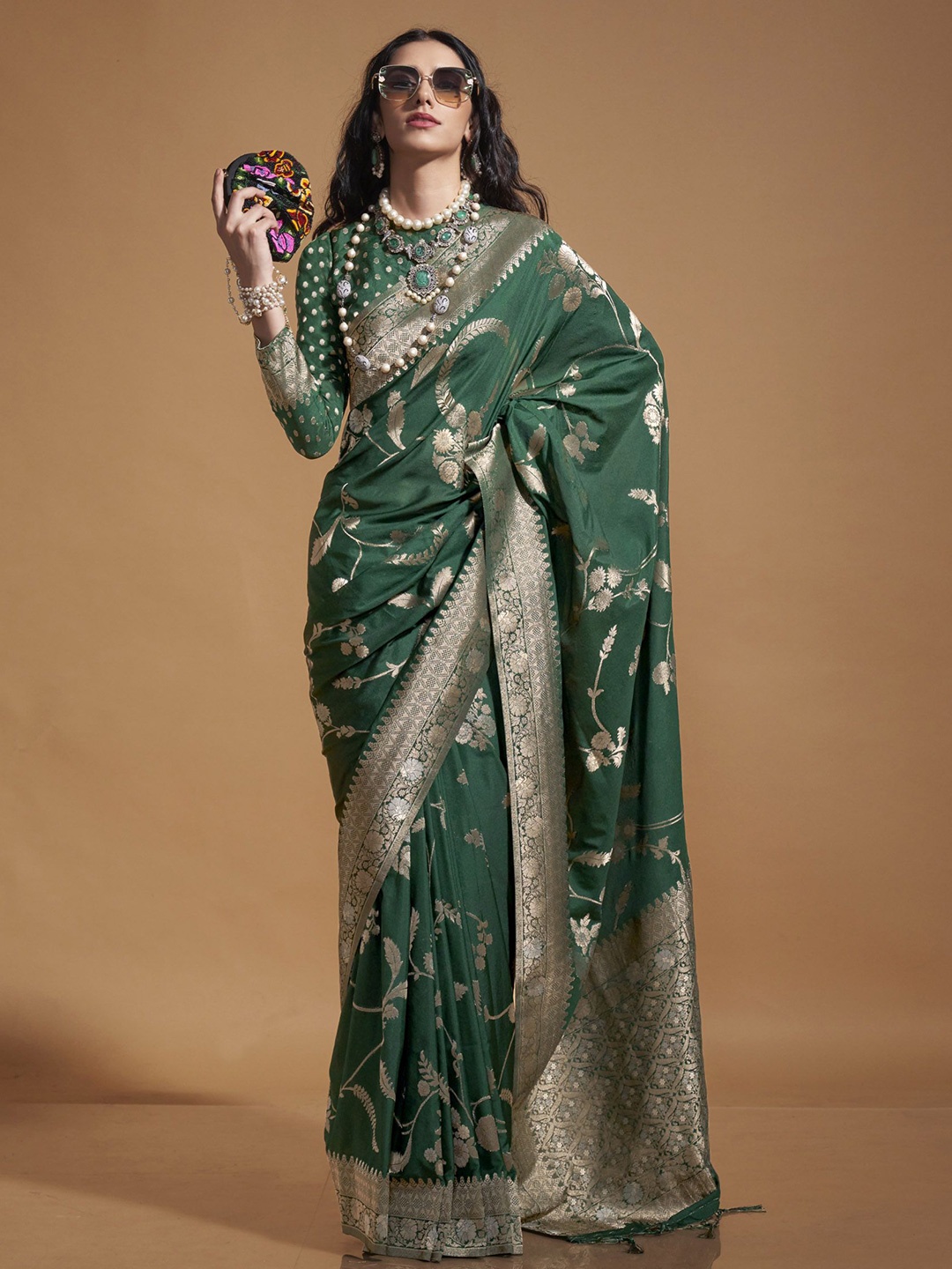 

Mitera Ethnic Motifs Woven Design Zari Banarasi Saree, Green