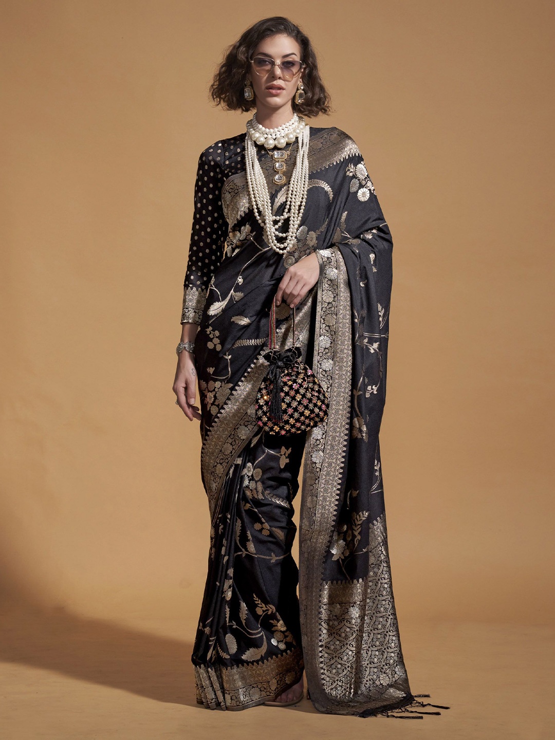 

Mitera Woven Design Zari Banarasi Saree, Black