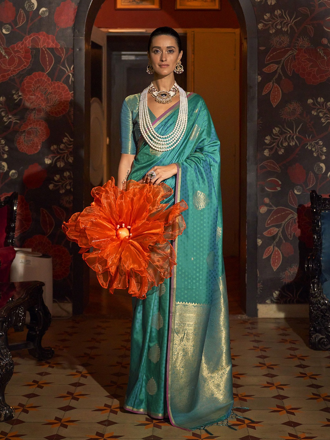 

Mitera Woven Design Zari Saree, Teal