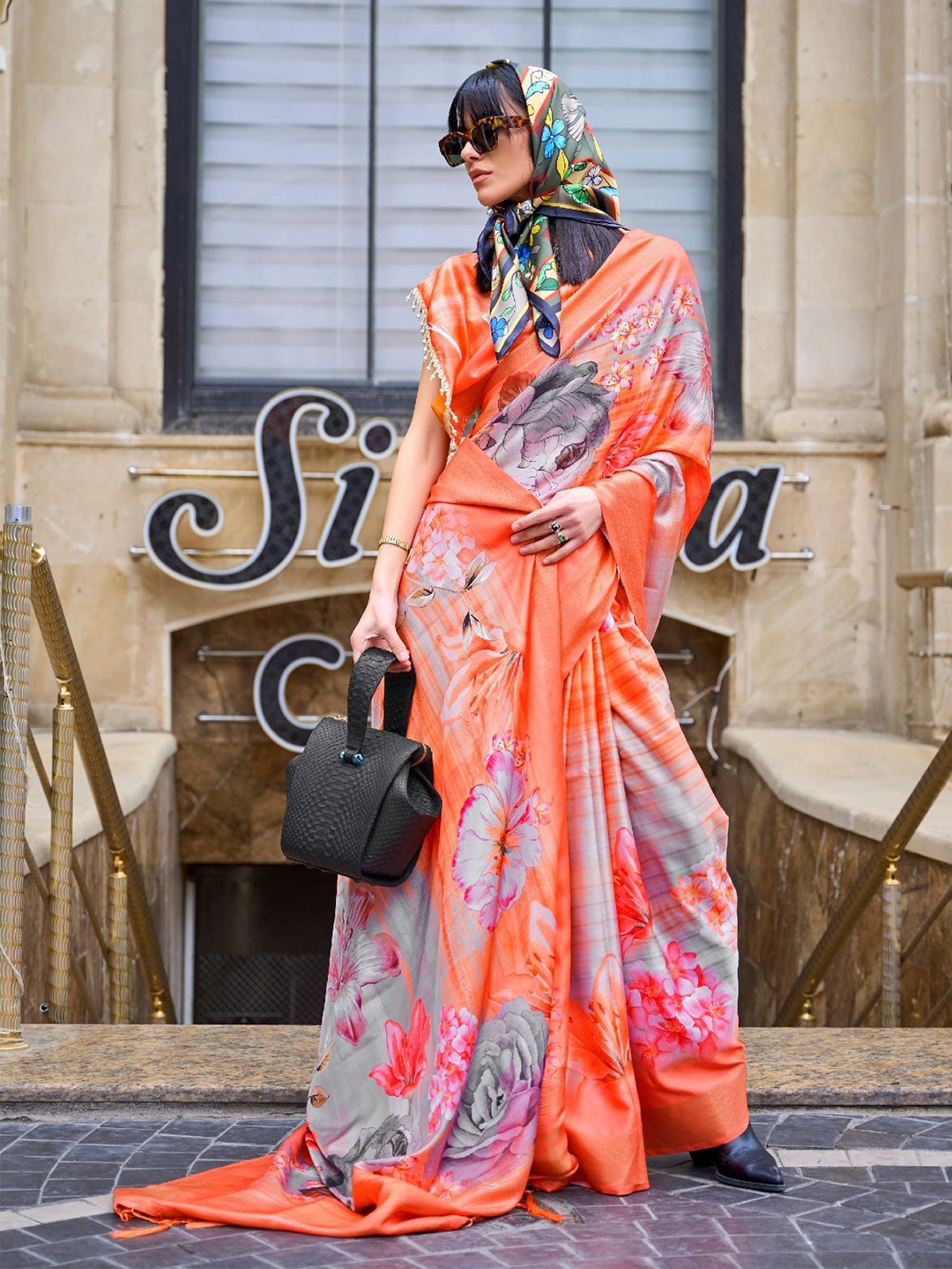 

ODETTE Floral Printed Saree, Orange