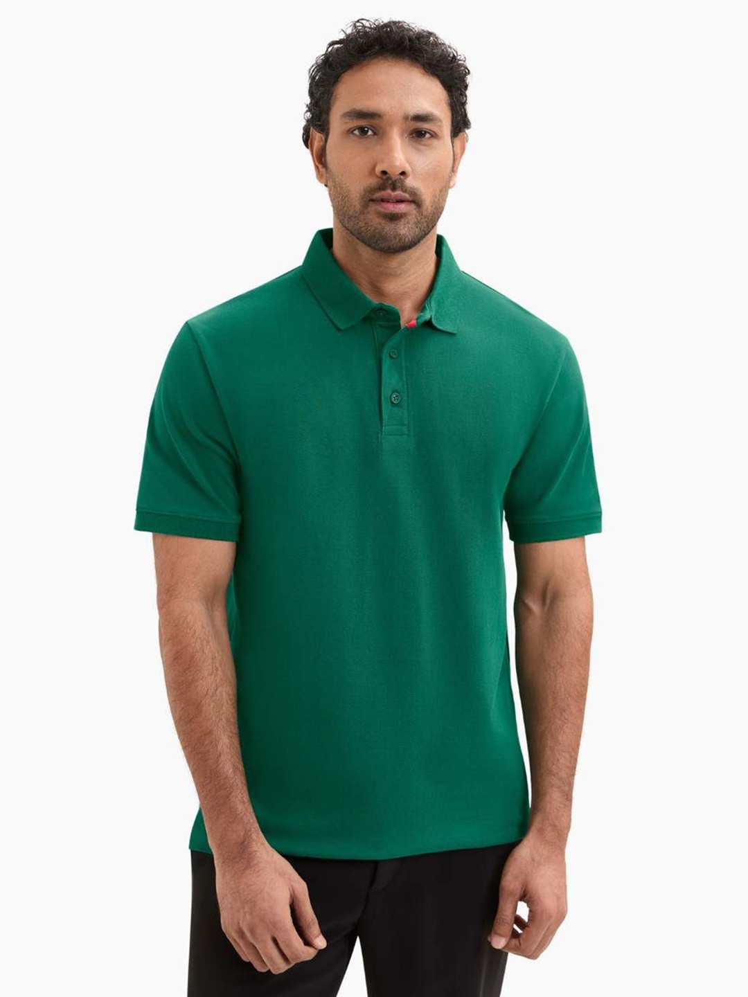 

Ludic Men Solid Polo Collar Cotton T-shirt, Green