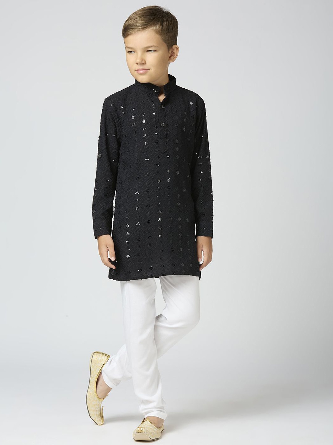 

YK Boys Geometric Embroidered Band Collar Regular Sequinned Straight Kurta With Trouser, Black