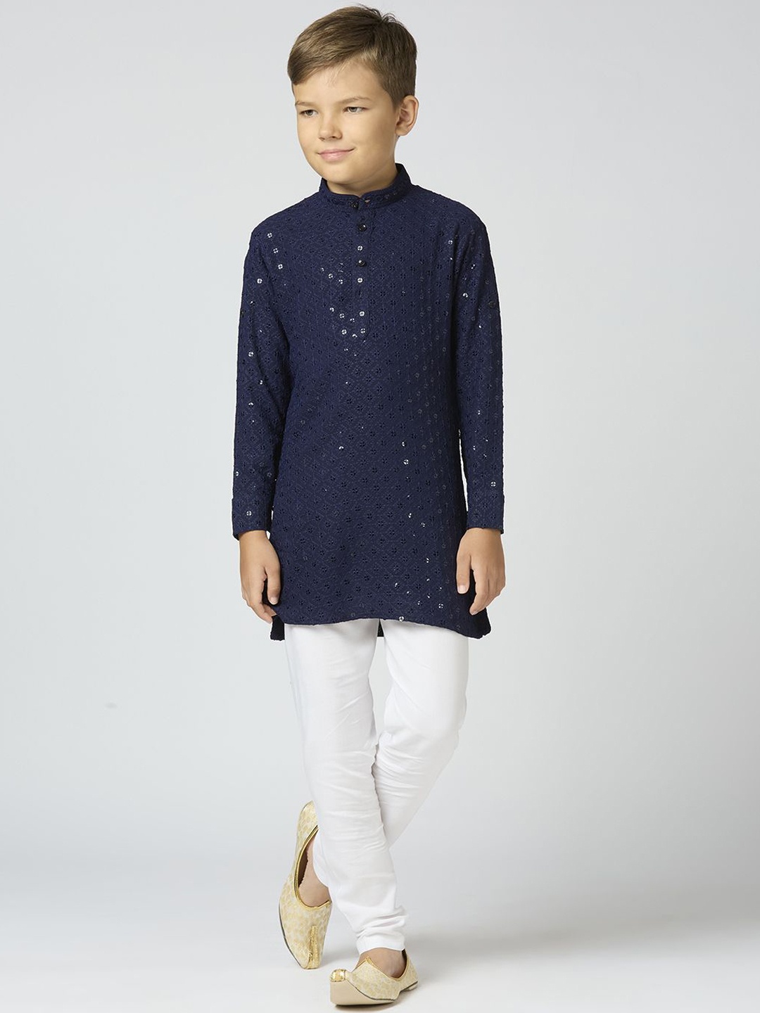 

Sangria Boys Geometric Embroidered Band Collar Regular Sequinned Straight Kurta With Trouser, Navy blue