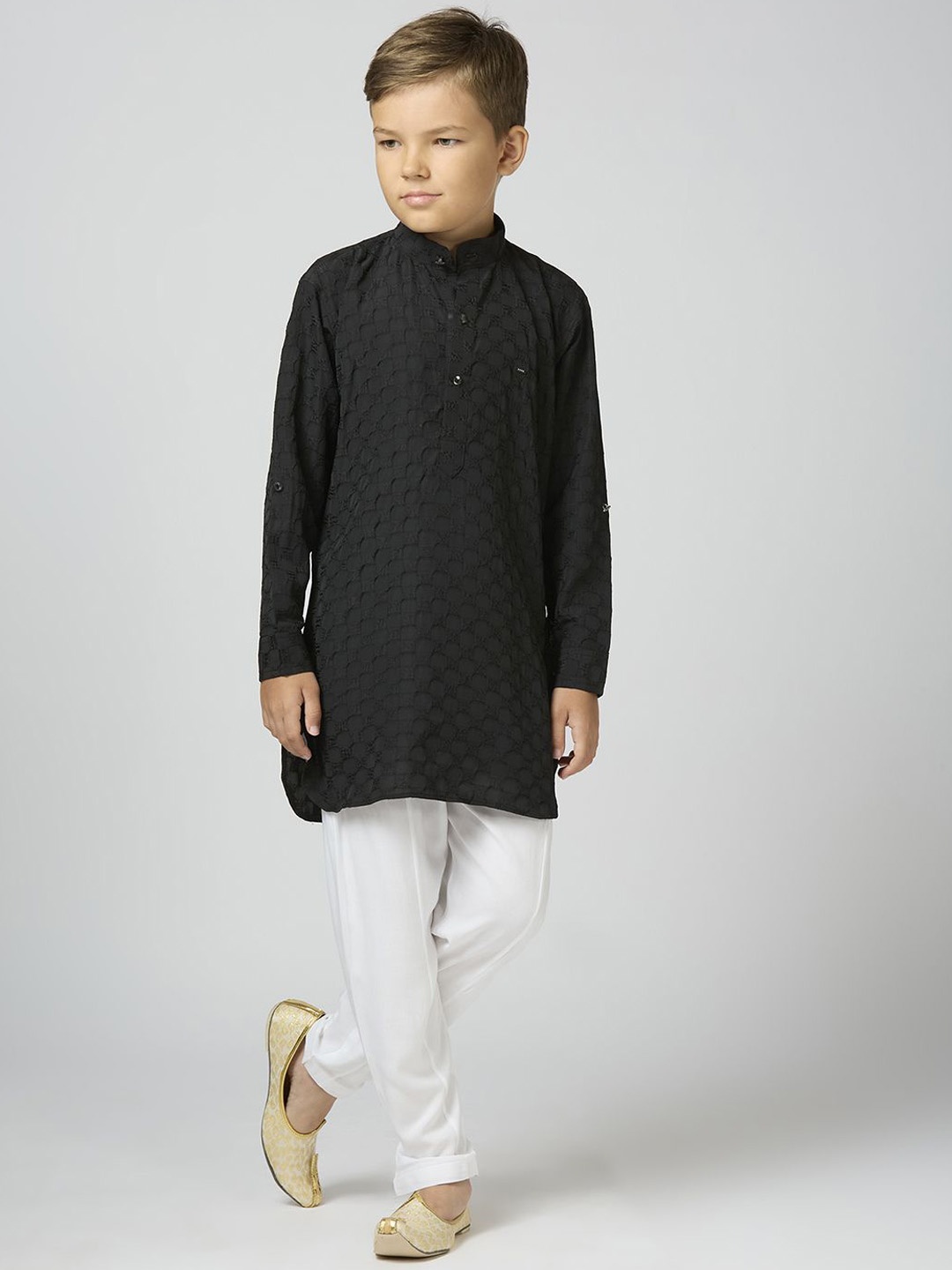 

YK Boys Geometric Self Design Band Collar Regular Straight Kurta With Trouser, Black