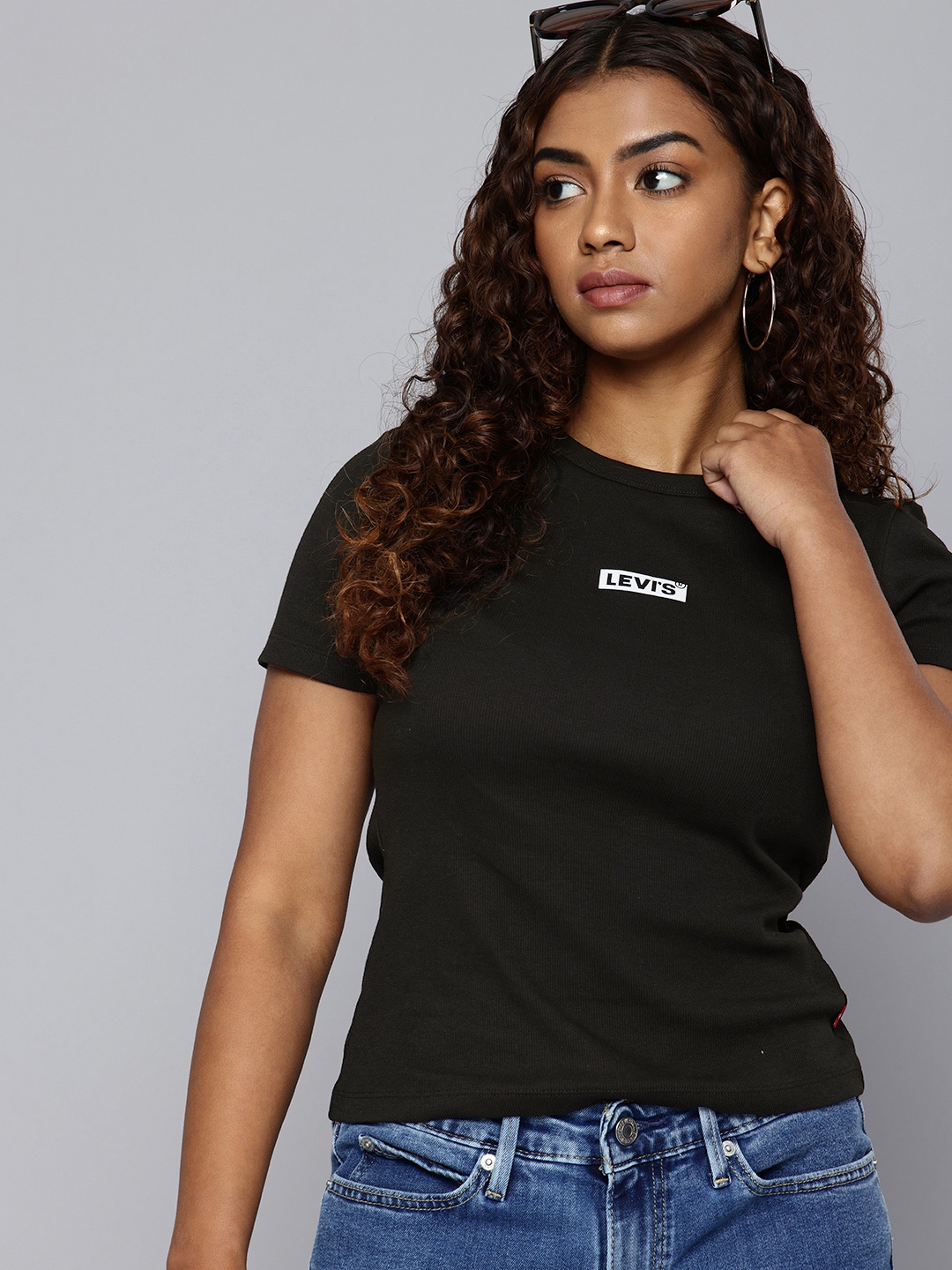 

Levis Minimal Brand Logo Printed Ribbed T-shirt, Black