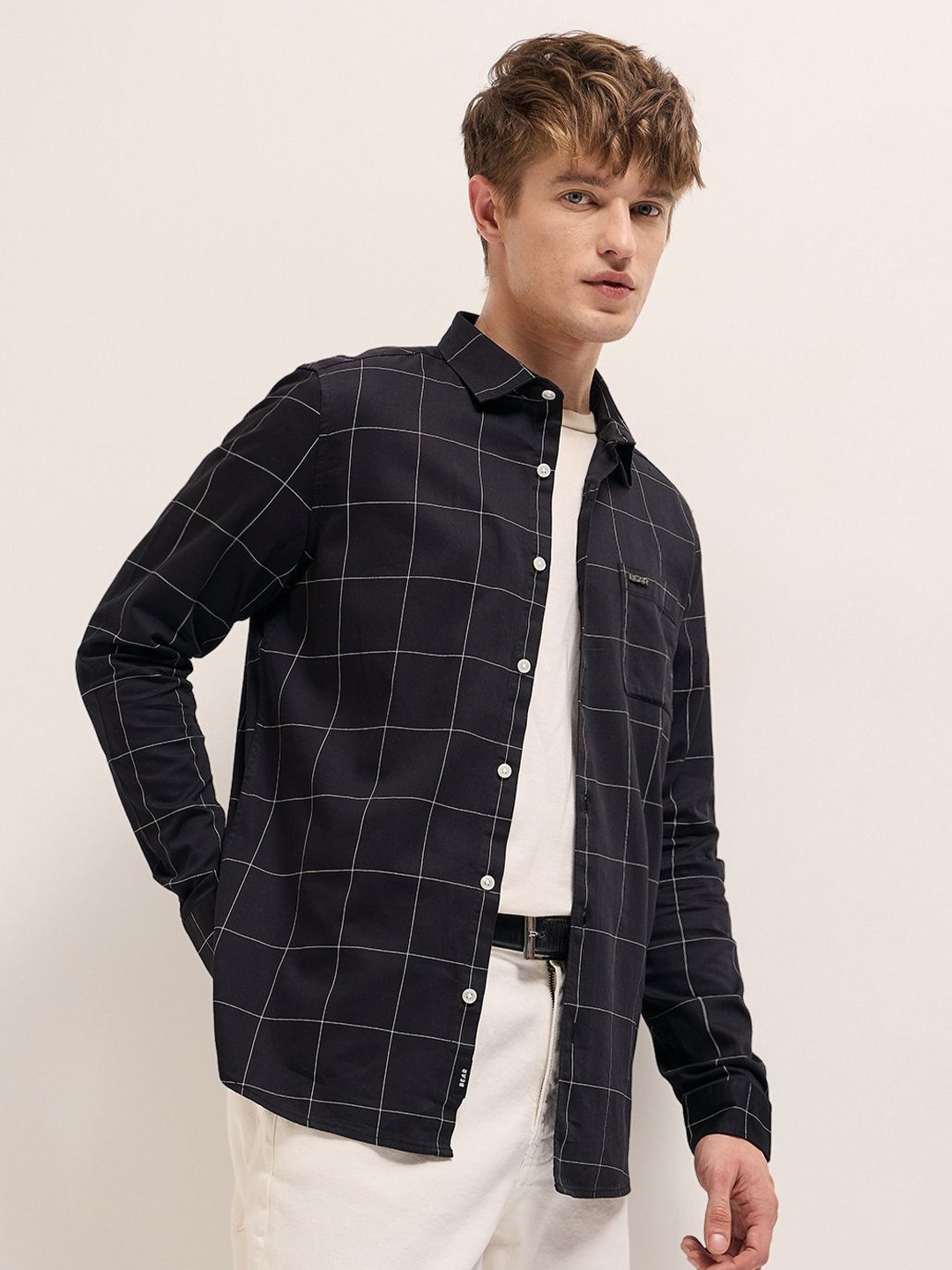 

THE BEAR HOUSE Men Slim Fit Windowpane Checks Opaque Checked Casual Shirt, Black