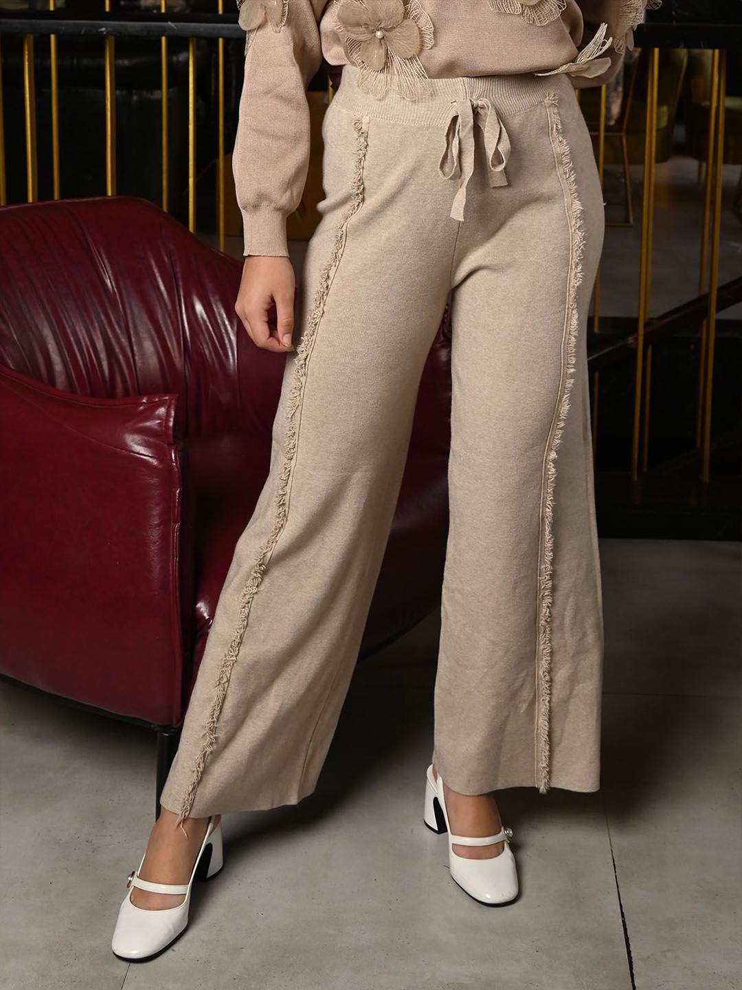 

ODETTE Women Straight Fit Trousers, Beige