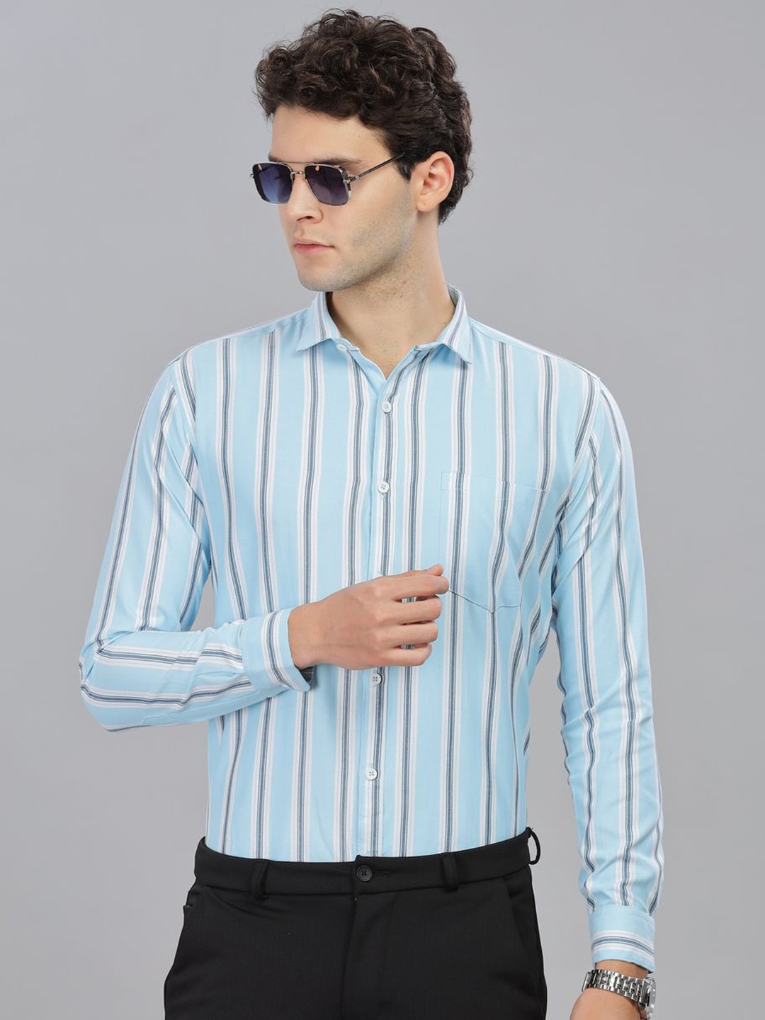 

Mildin Men Opaque Striped Formal Shirt, Blue