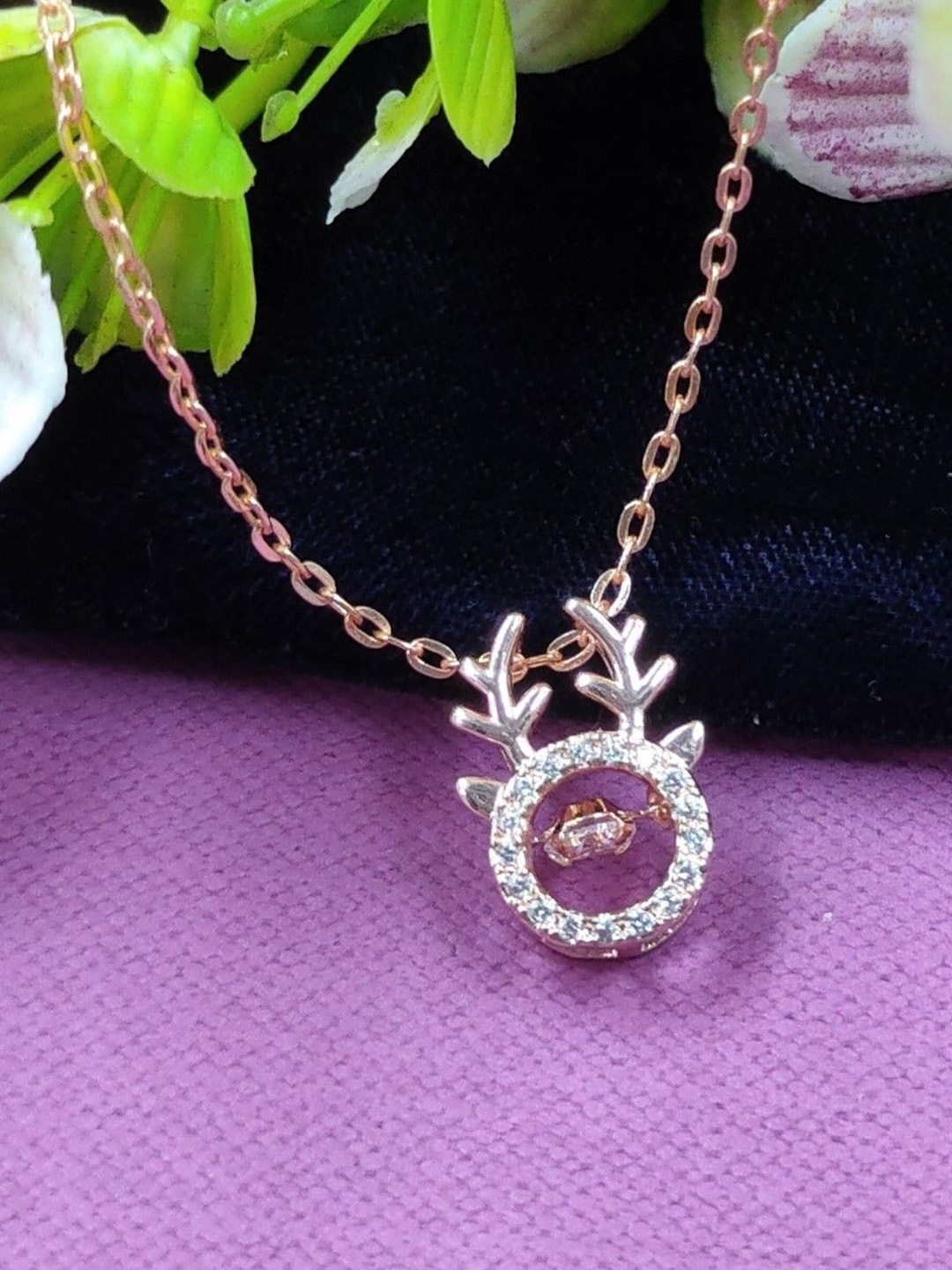 

Knigght Angel Jewels Gold-Plated Contemporary Pendants with Chains, Rose gold