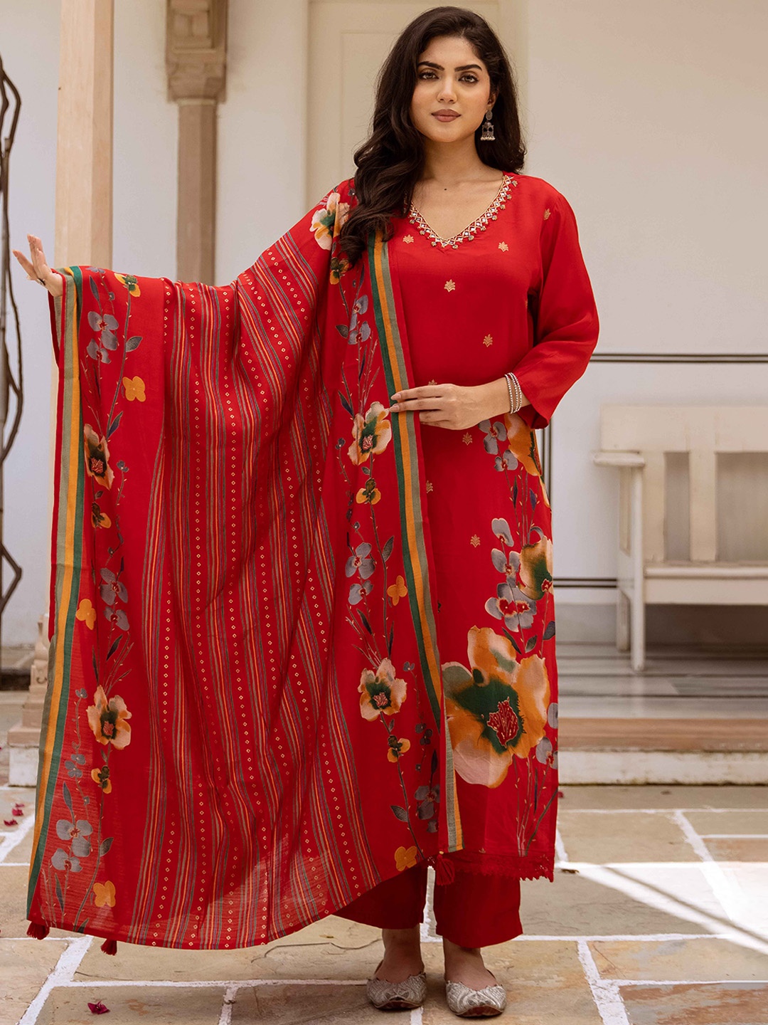 

KALINI Women Floral Embroidered Regular Thread Work Kurta with Trousers & With Dupatta, Red