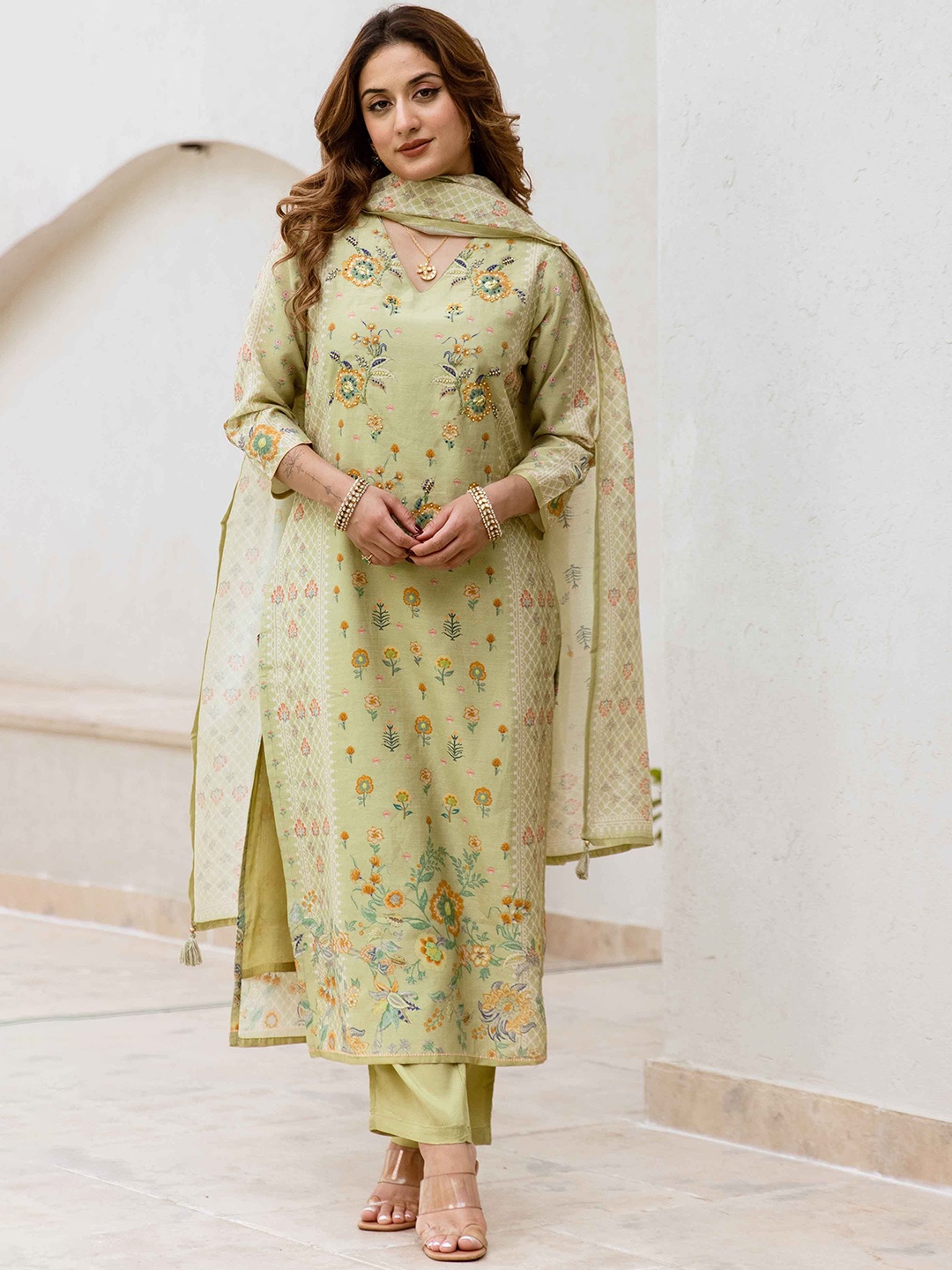 

KALINI Women Floral Printed Regular Beads and Stones Kurta with Trousers & With Dupatta, Green