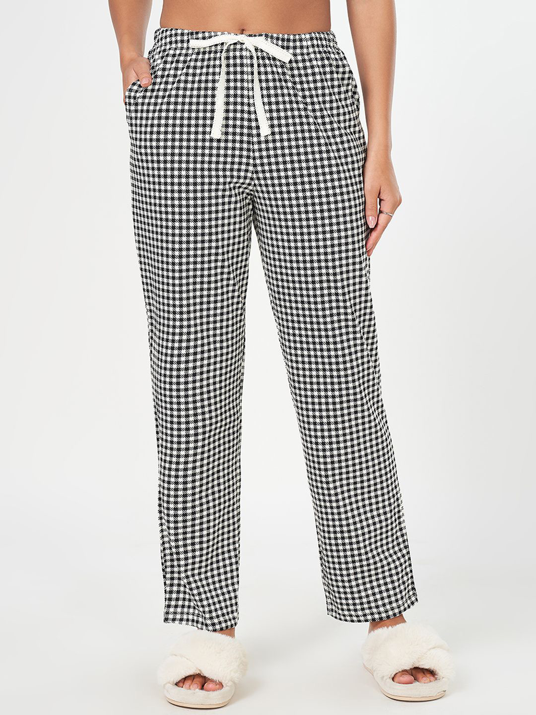 

Dreamz by Pantaloons Printed Pure Cotton Straight-Leg Lounge Pants, Off white