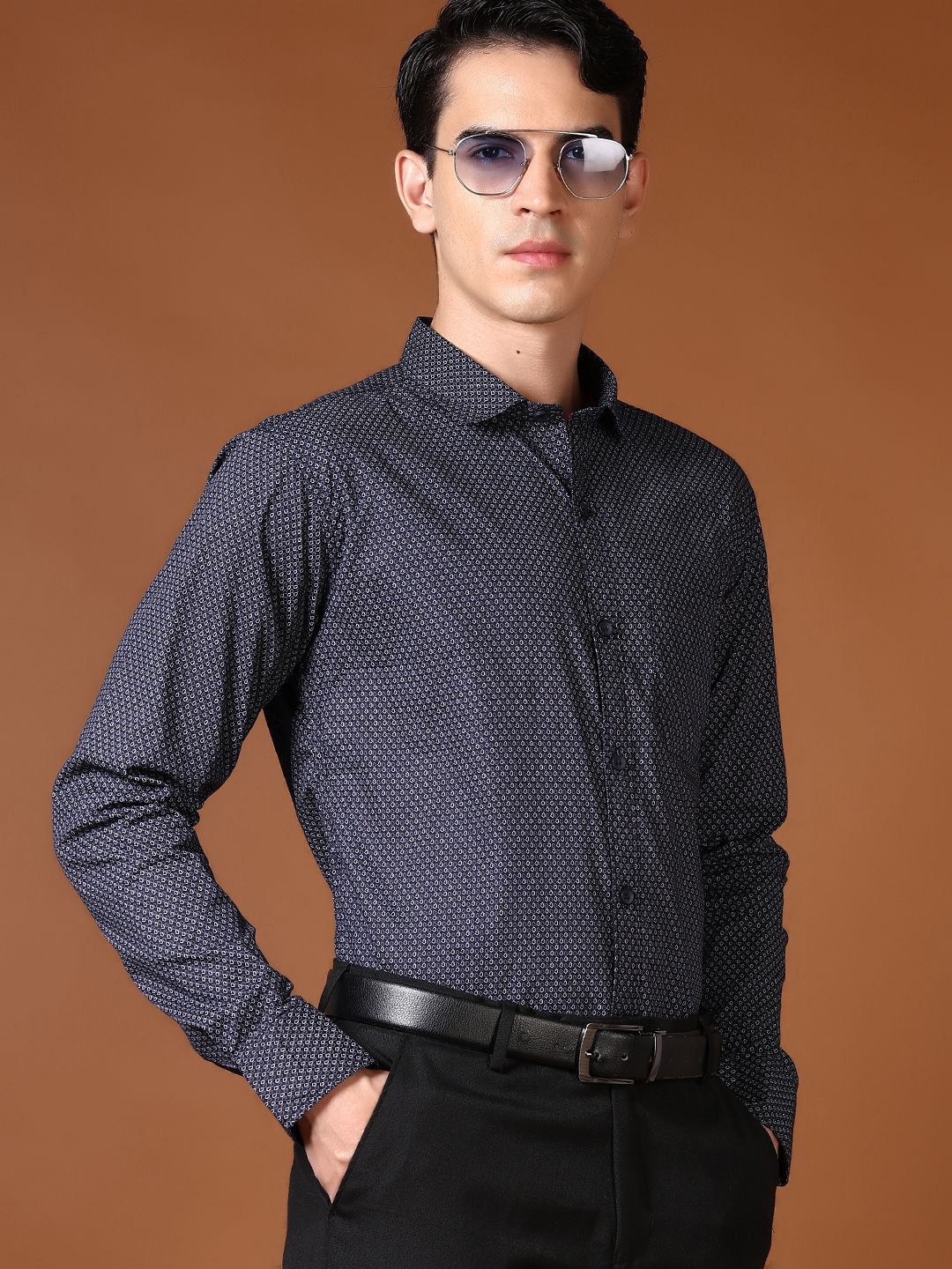

V-Mart Men Opaque Printed Formal Shirt, Navy blue
