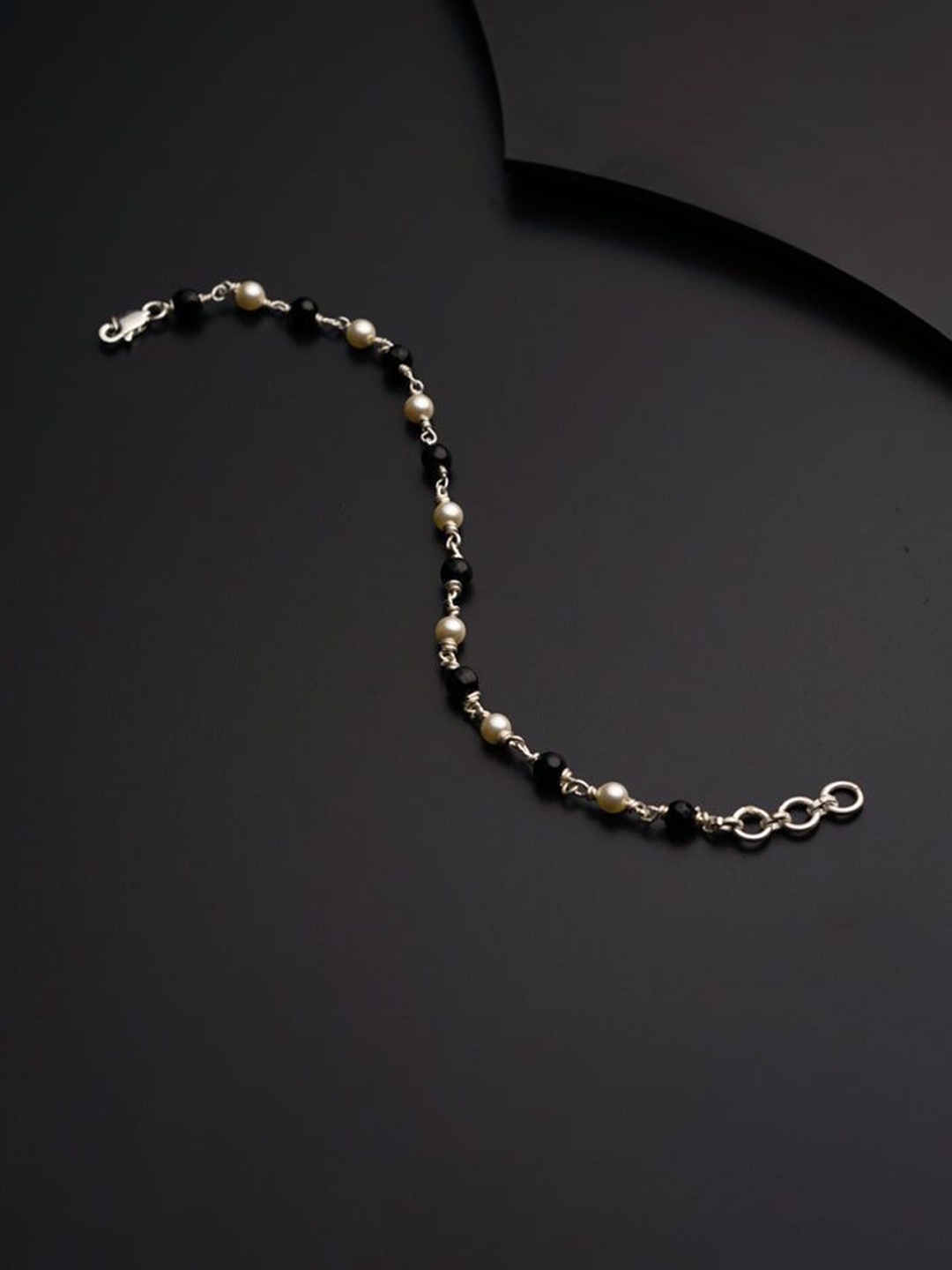 

House of Aadyaa Anklet, Silver