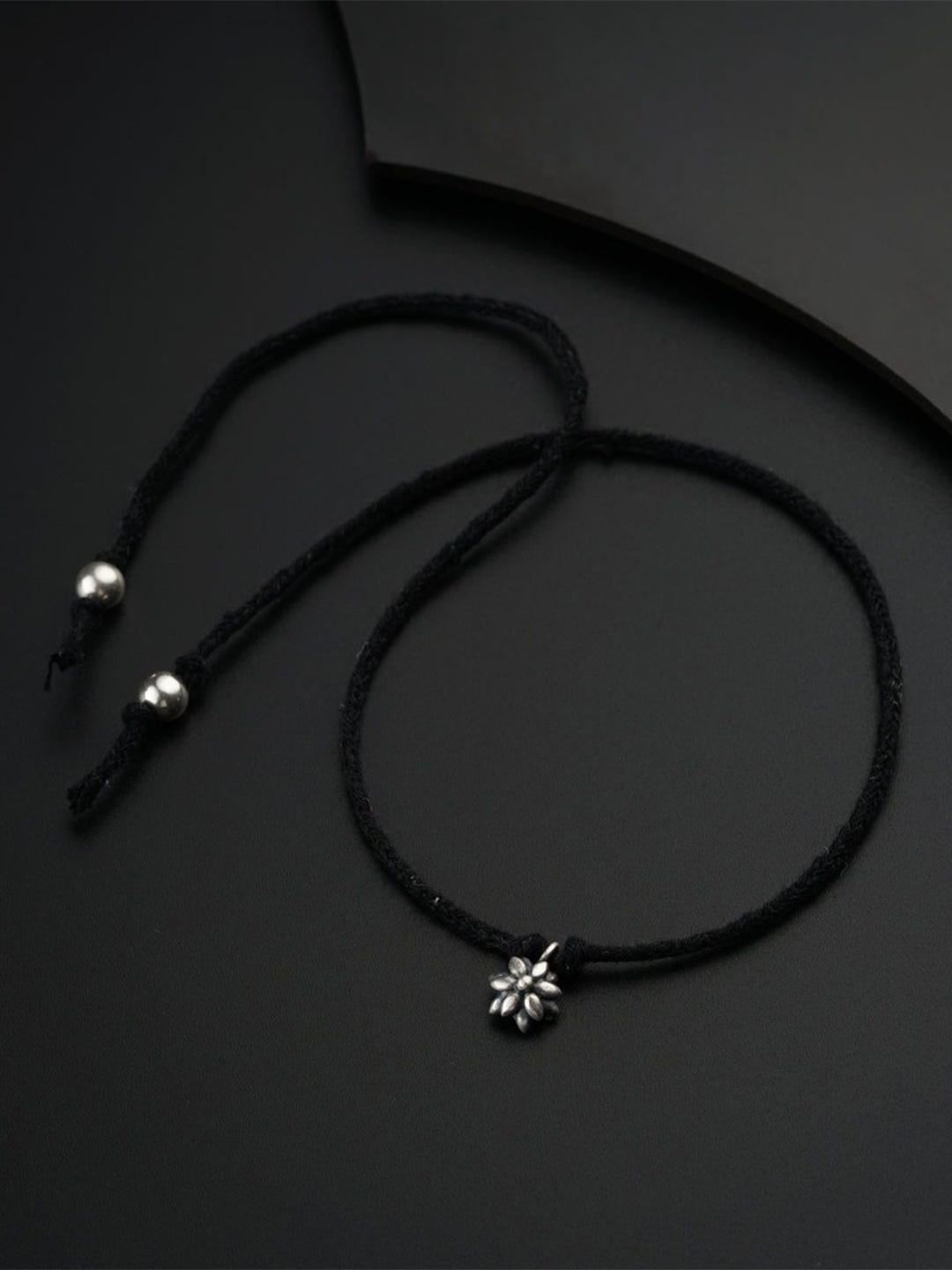 

House of Aadyaa Anklet, Black