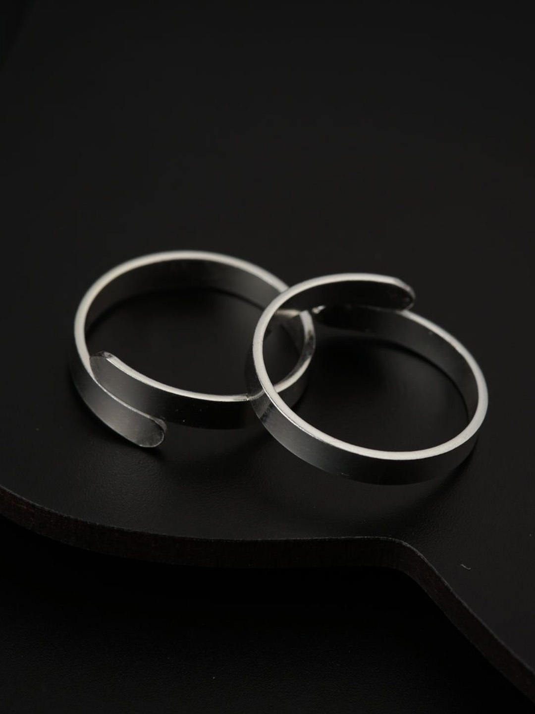 

House of Aadyaa Handcrafted Toe Rings, Silver