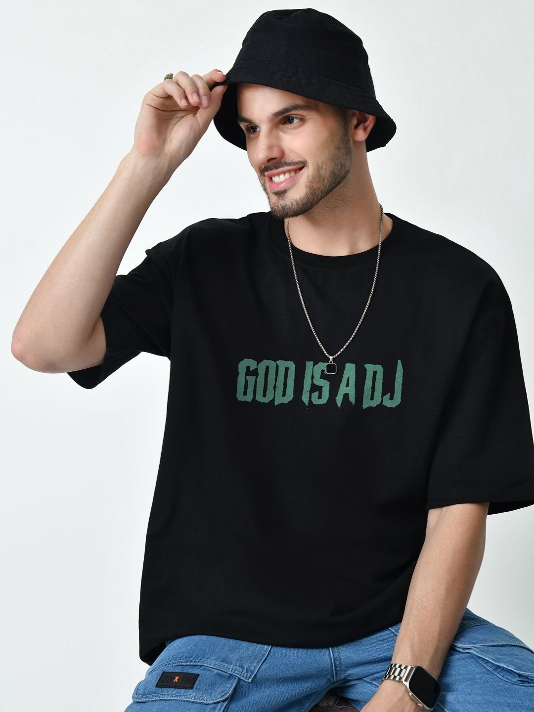 

EKSDEE Men Typography Printed Round Neck Cotton Oversized T-shirt, Black