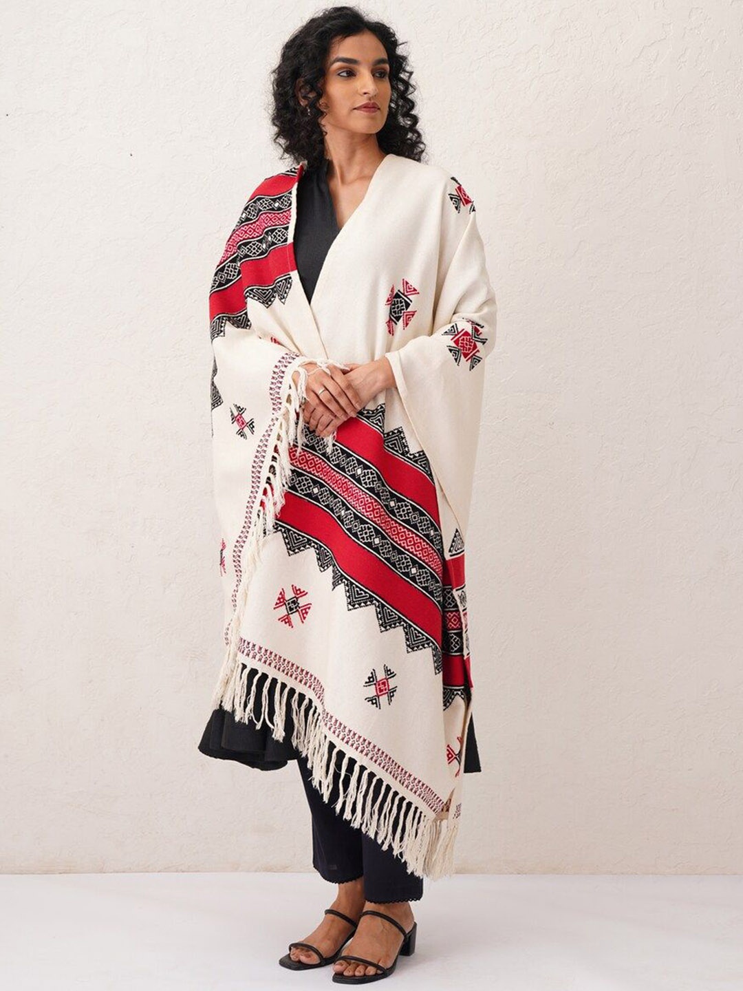 

JAYPORE Geometric Woven Design Wool Fringed Shawl, White