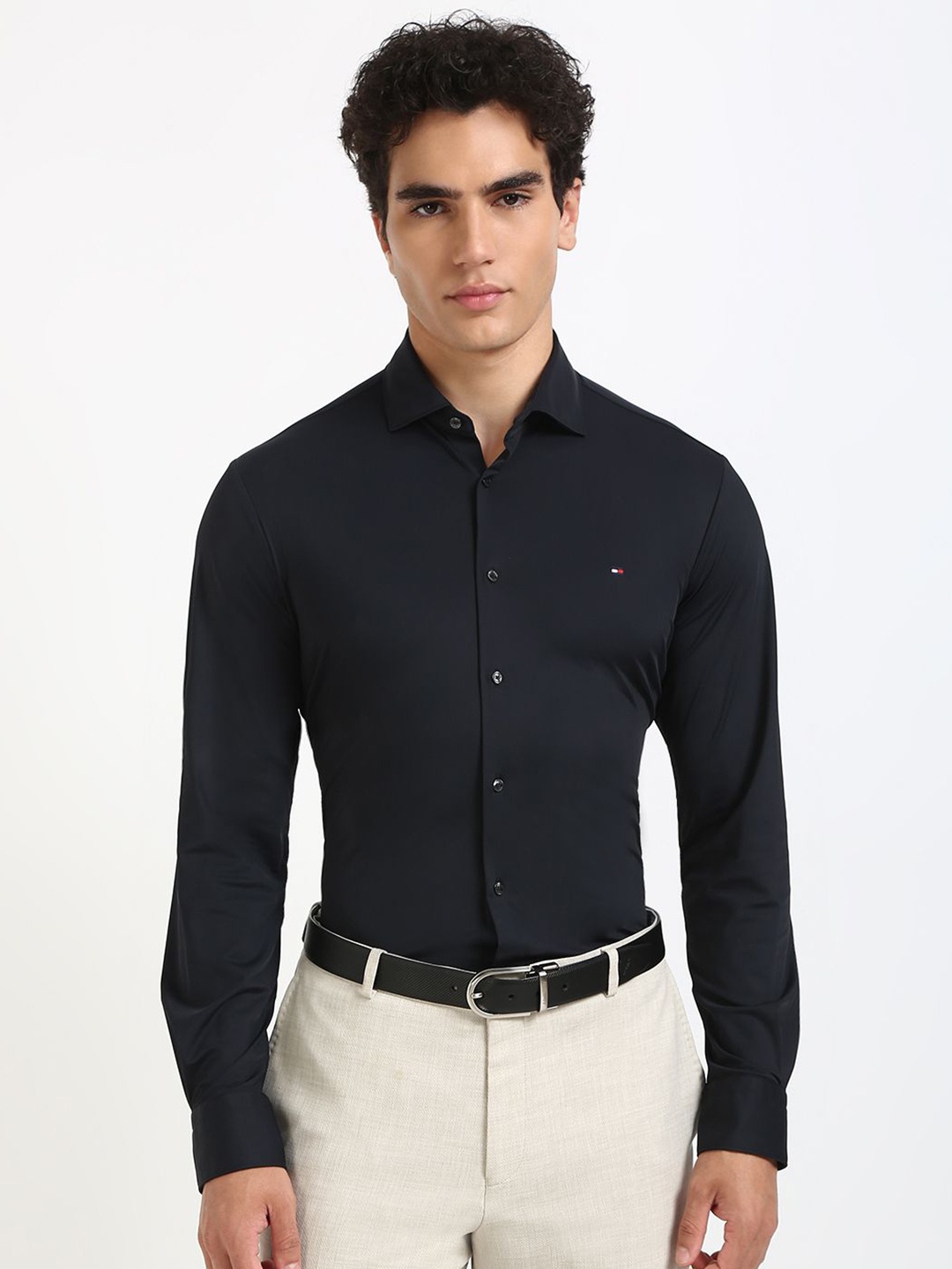 

Tommy Hilfiger Men Slim Fit Opaque Printed Casual Shirt, White