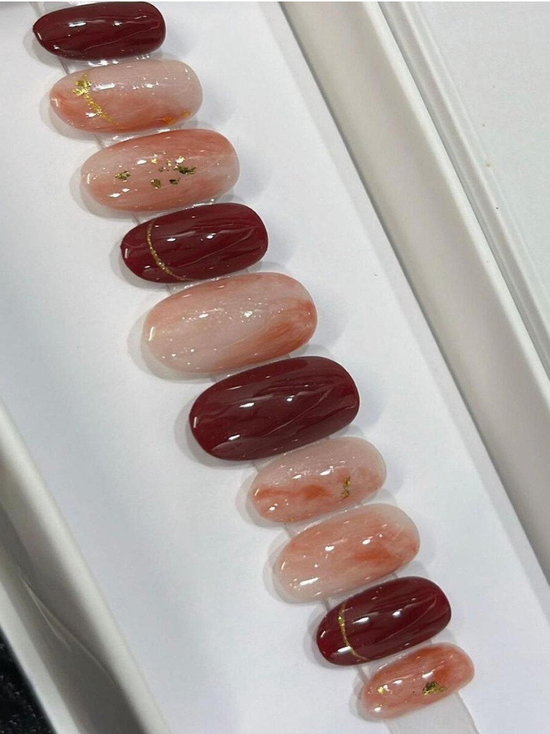 

AMOK STORE Set of 12 Reusable Artificial Nails With Application Kit - Maroon