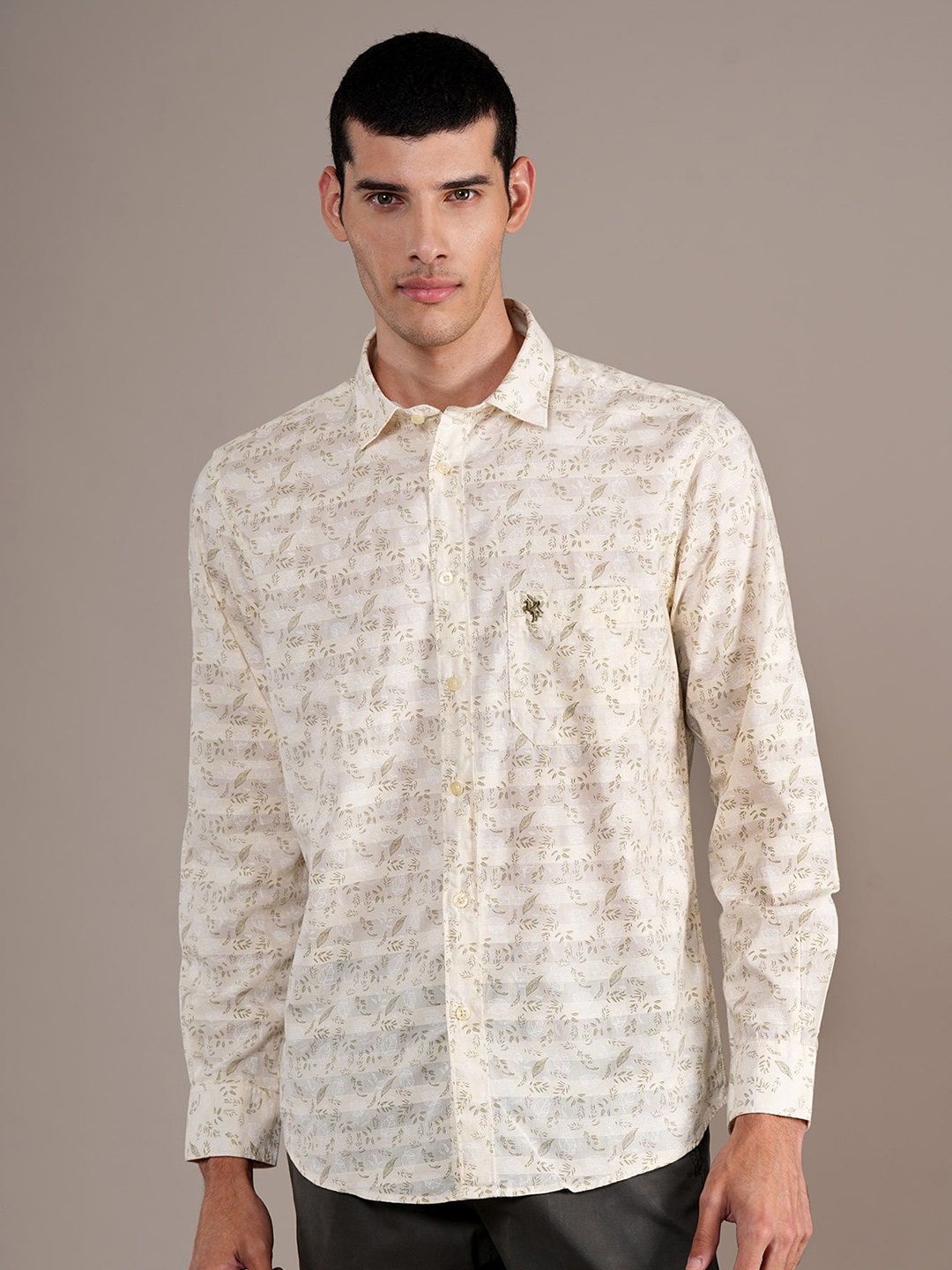 

Cantabil Men Spread Collar Floral Printed Cotton Casual Shirt, Off white